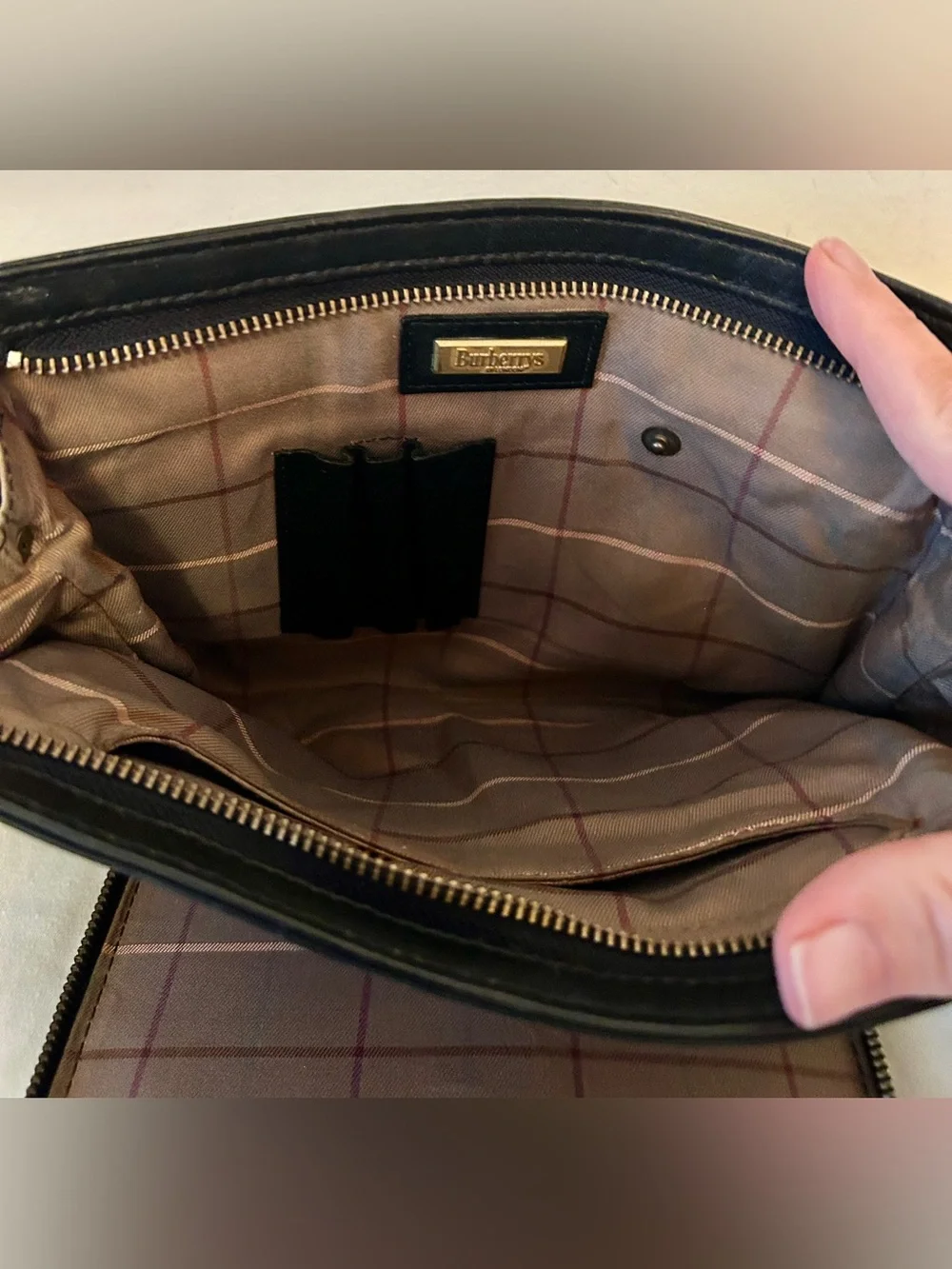 Burberrys pebbled leather crossbody / clutch bag from the pre-1999 era